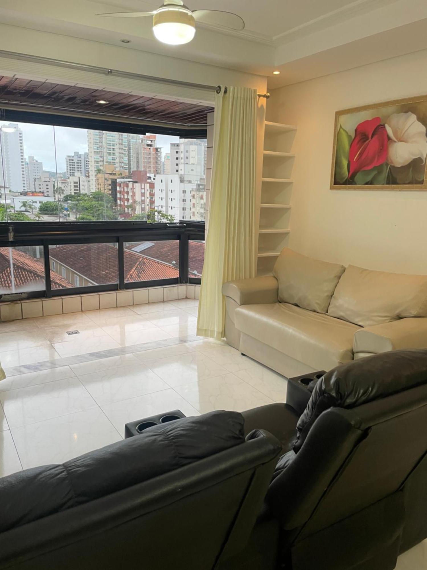 Apartamento Com Varanda E Suite Enseada 瓜鲁雅 外观 照片